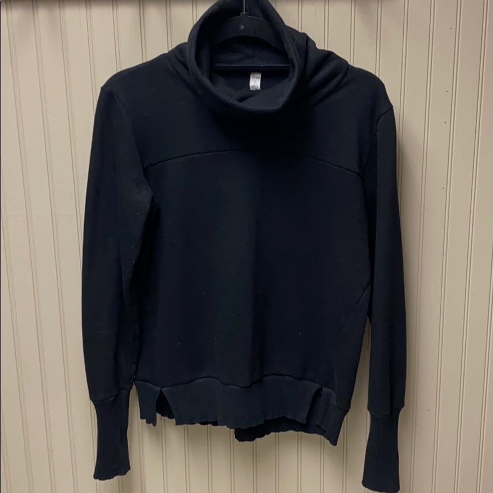 Alo Yoga black funnel neck pullover, size small
